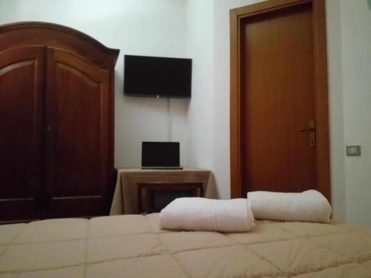 Hotel B&B Resort Fonte La Castellana Sarnano Ngoại thất bức ảnh